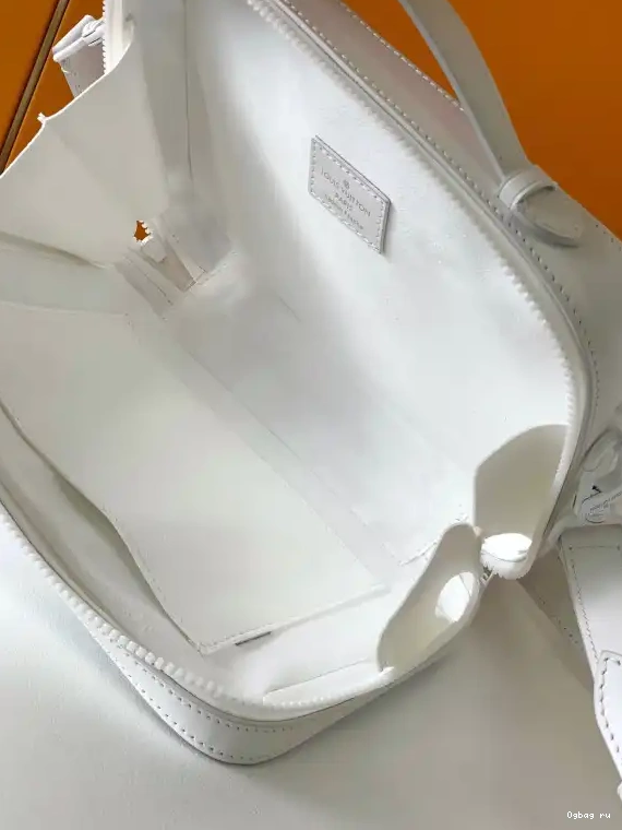 VUITTON SOFT TRUNK MINI LOUIS 0530